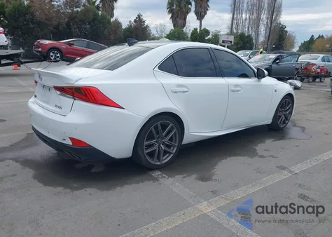 2020 Lexus Is 300 z USA, uszkodzony, nr VIN JTHGA1D28L5104612